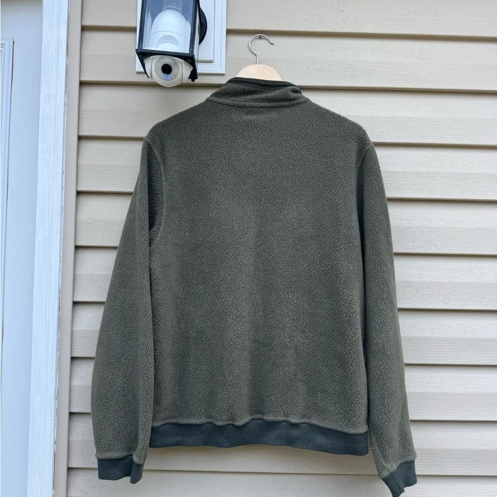 Patagonia Men’s Green Synchilla Sweater - Picture 5 of 8